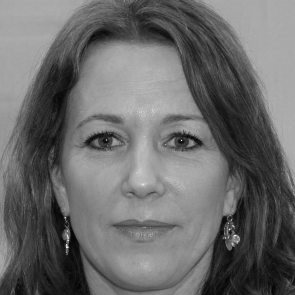 Portrait of Elena Siripong, Risk Management Specialist