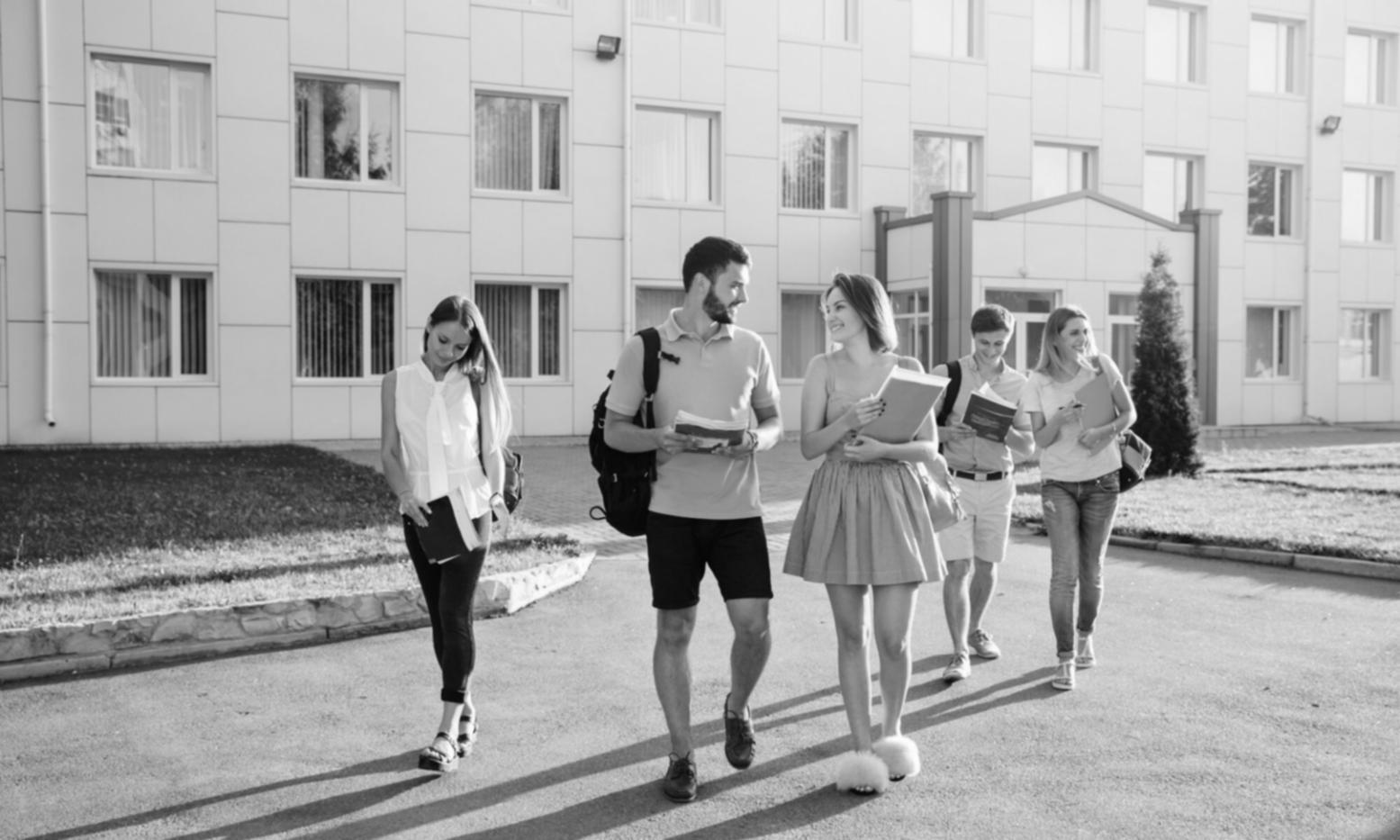 Trading workspace with multiple monitors showing market charts and analysis tools